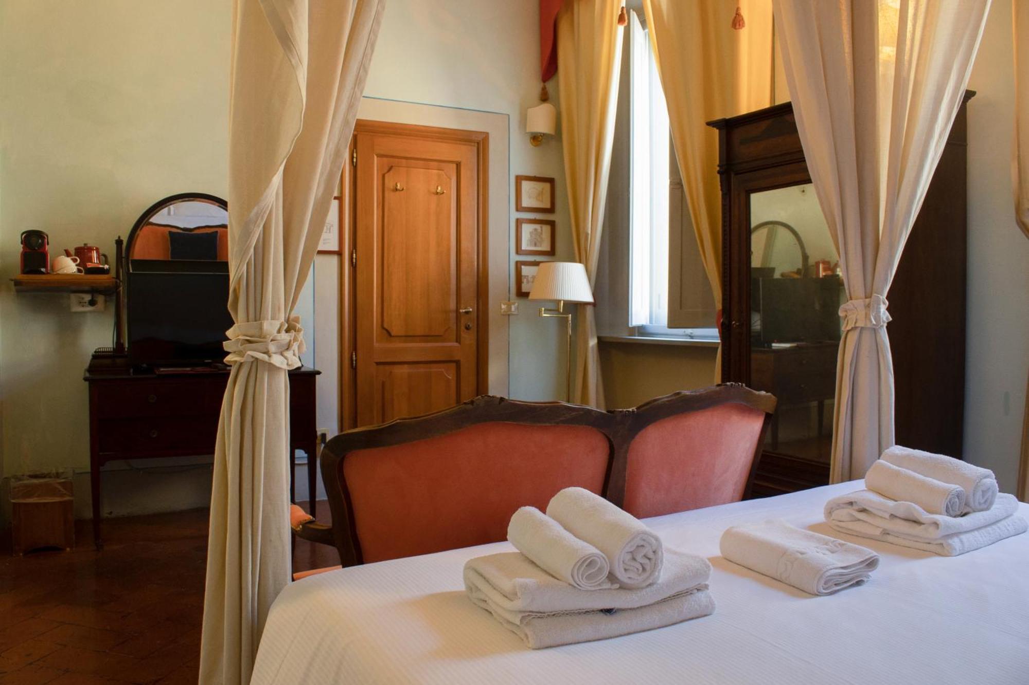 Bed and Breakfast Antica Dimora Firenze Екстер'єр фото